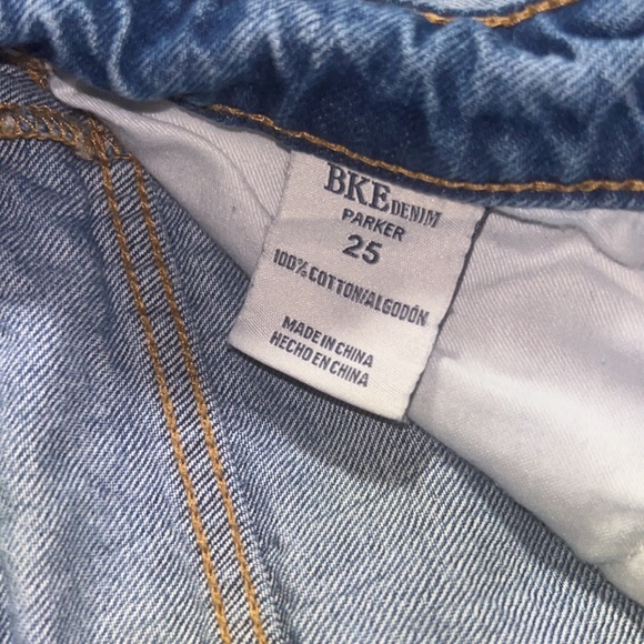 SOLD - Picture 4 of 4